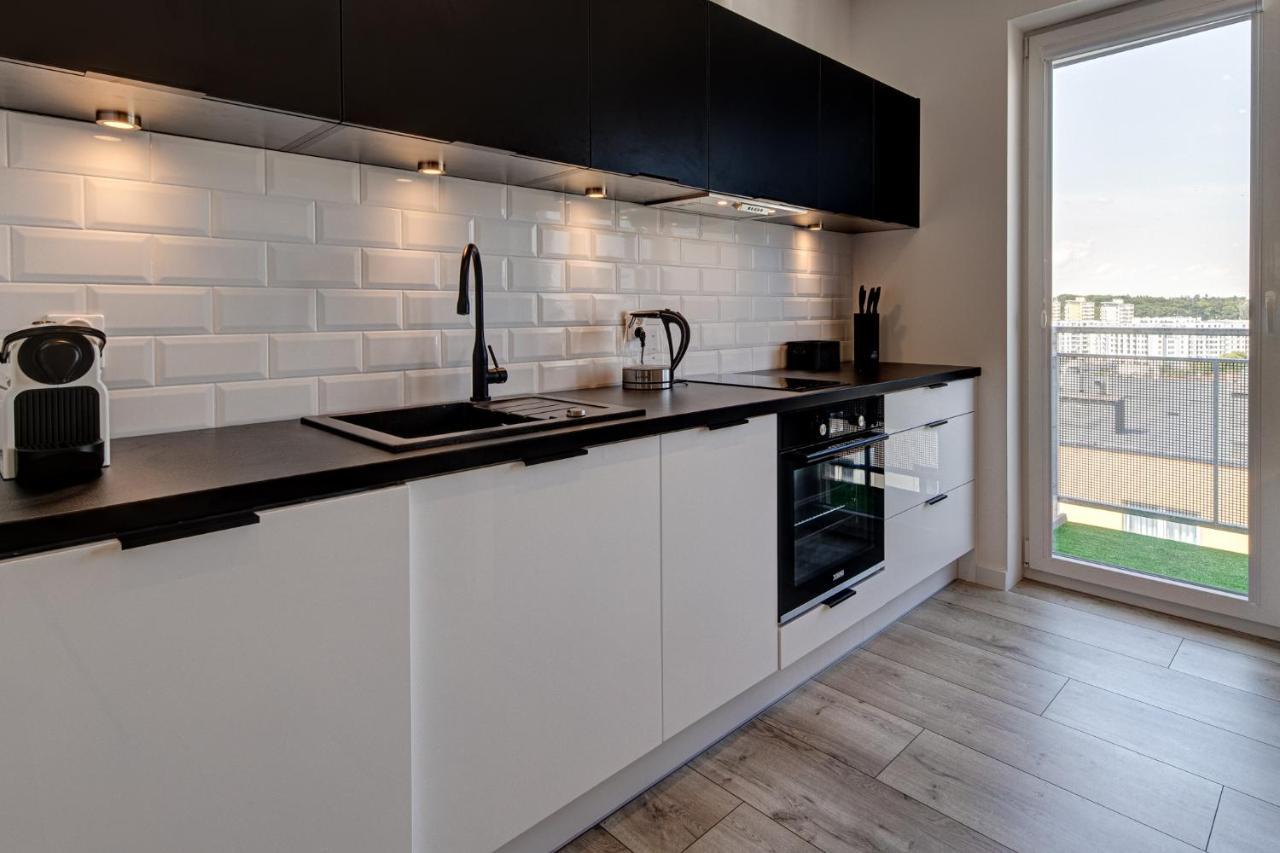 M.H. Black & White Apartment Szczecin Exterior photo